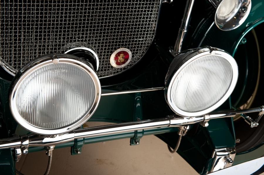  Cadillac V12 5-Passenger Phaeton by Fleetwood 1931 года  (фото 12 из 21)